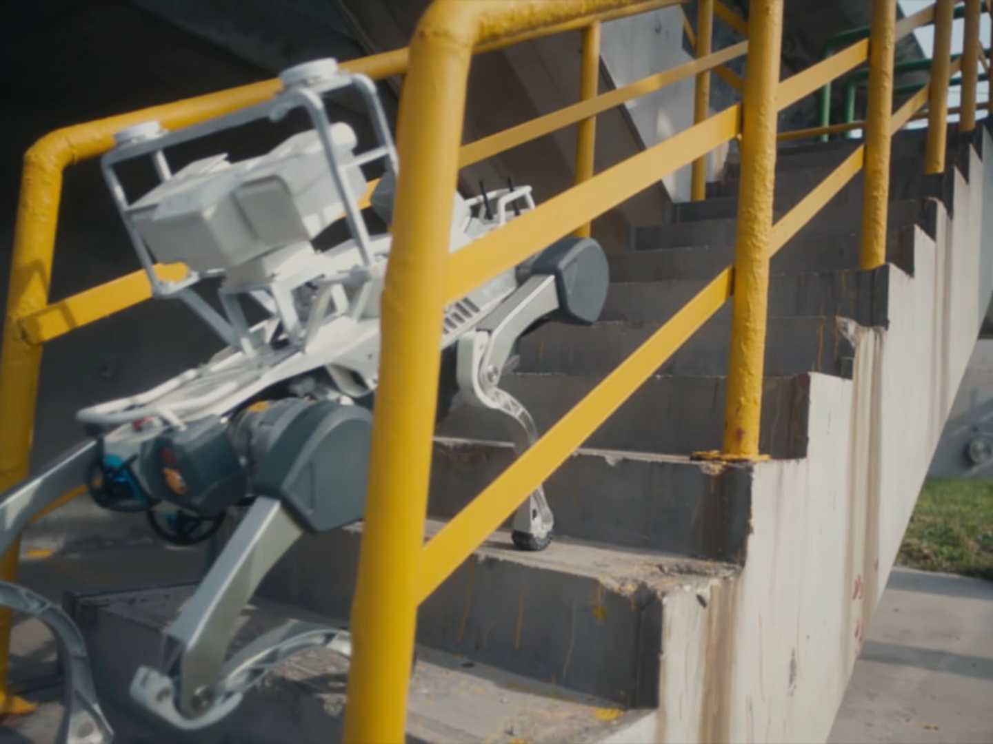 Robot M20